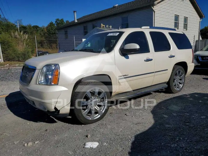 2013 GMC YUKON фото