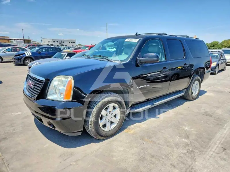 2013 GMC YUKON photo