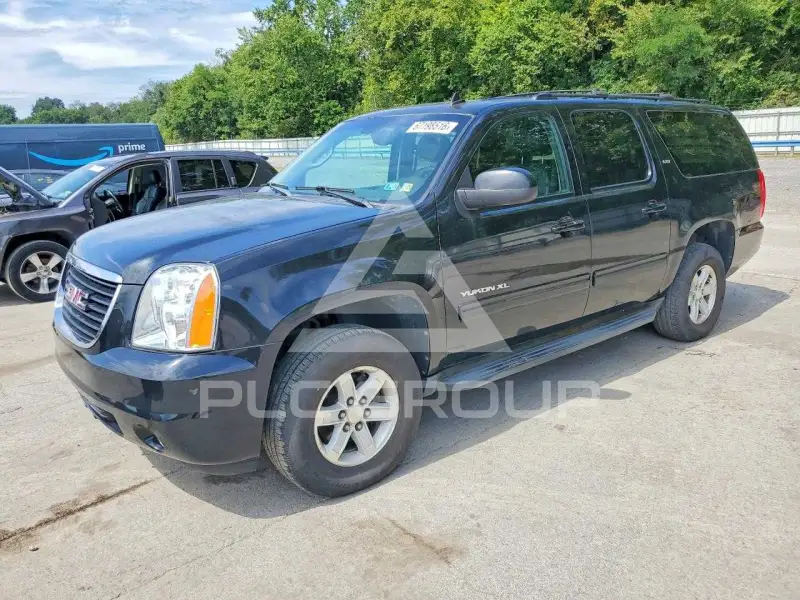 2013 GMC YUKON фото