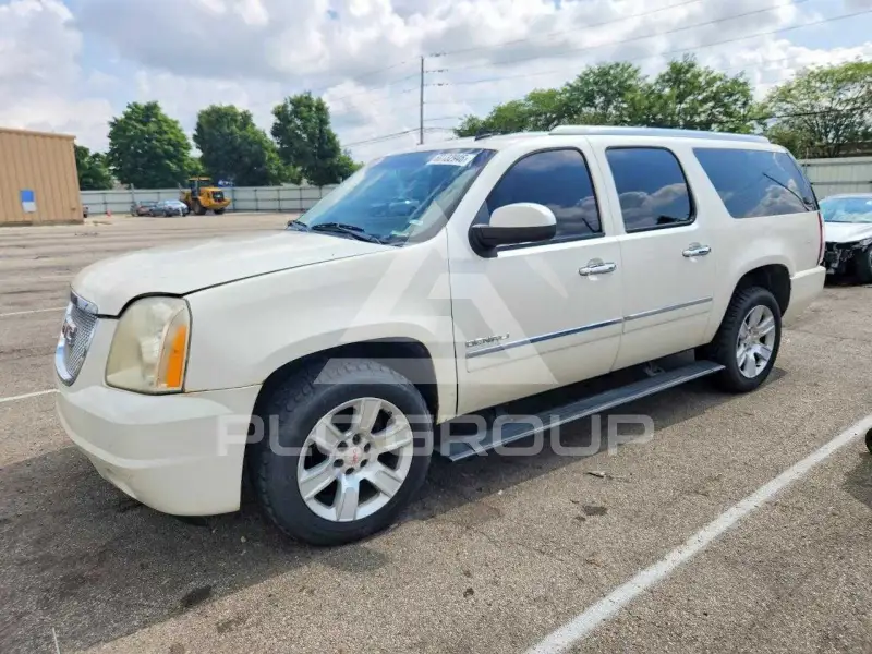 2013 GMC YUKON photo