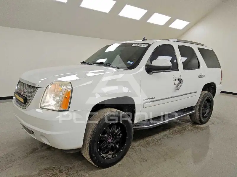 2013 GMC YUKON фото