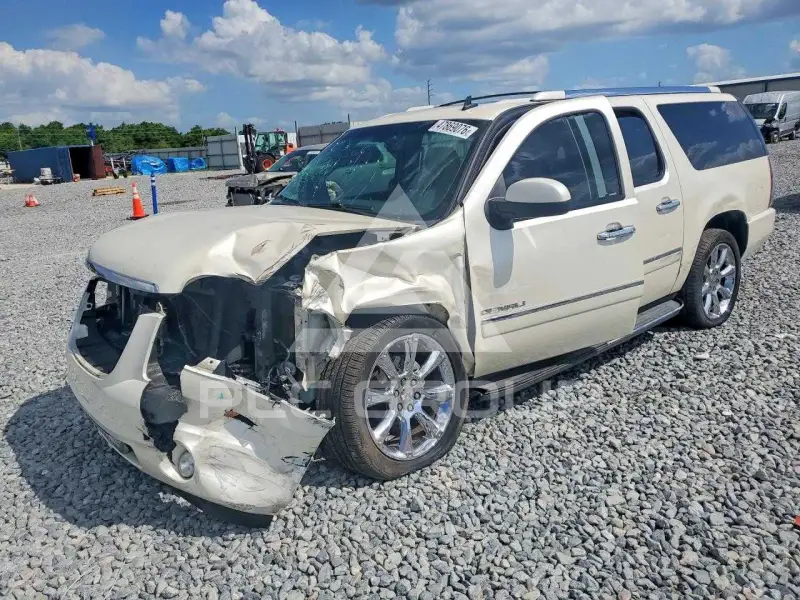 2013 GMC YUKON photo