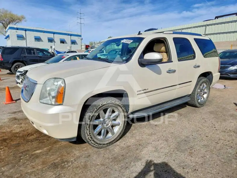 2013 GMC YUKON фото