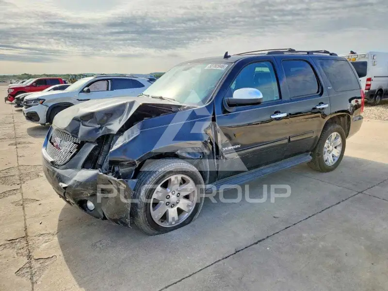 2013 GMC YUKON photo