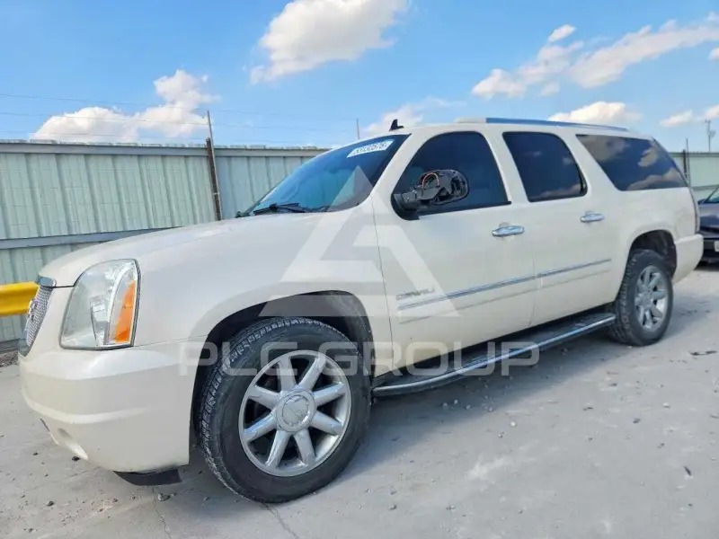2013 GMC YUKON photo