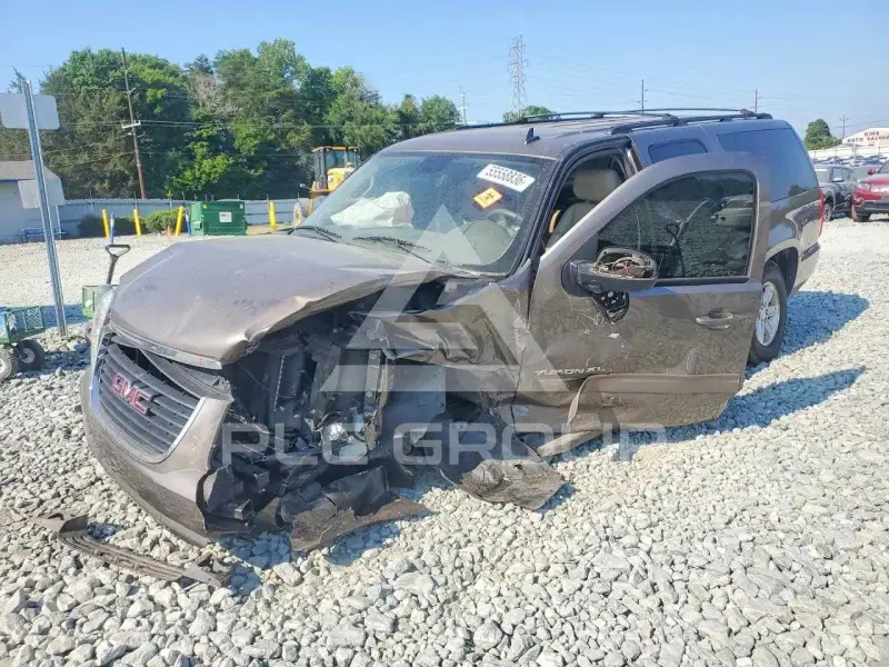 2013 GMC YUKON фото