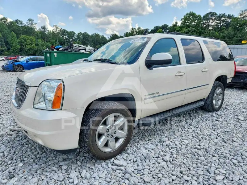 2013 GMC YUKON фото