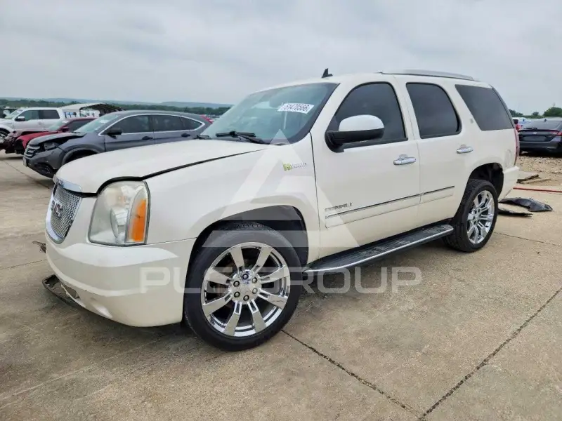2013 GMC YUKON photo