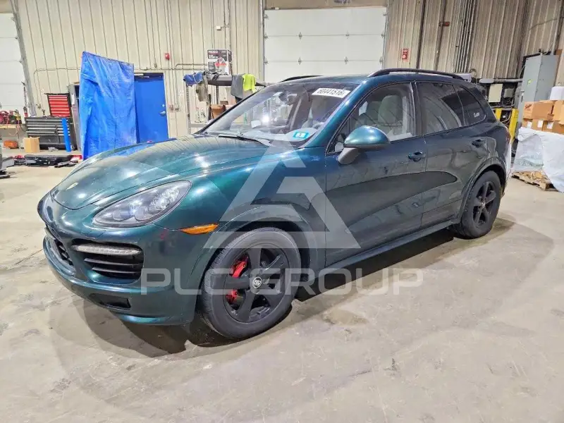 2013 Porsche Cayenne photo