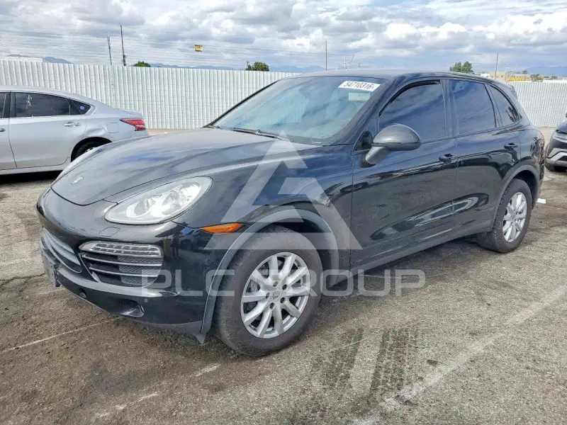 2013 Porsche Cayenne photo