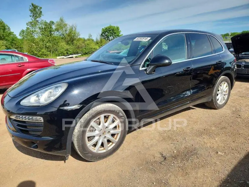2013 Porsche Cayenne photo