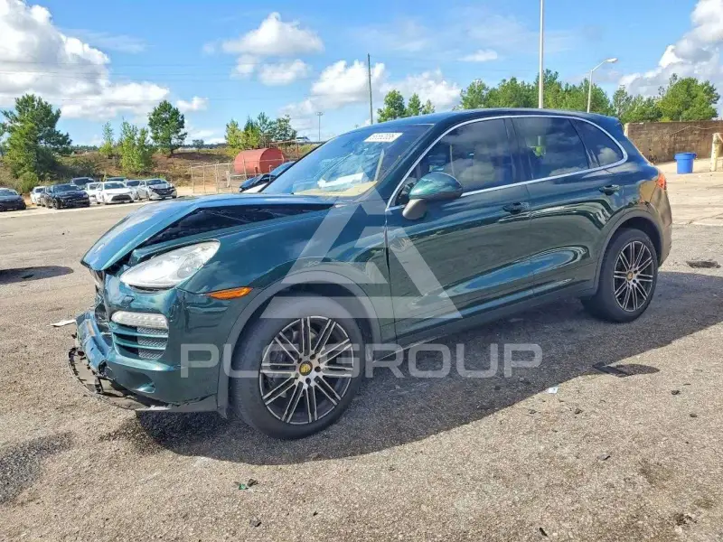 2013 Porsche Cayenne photo