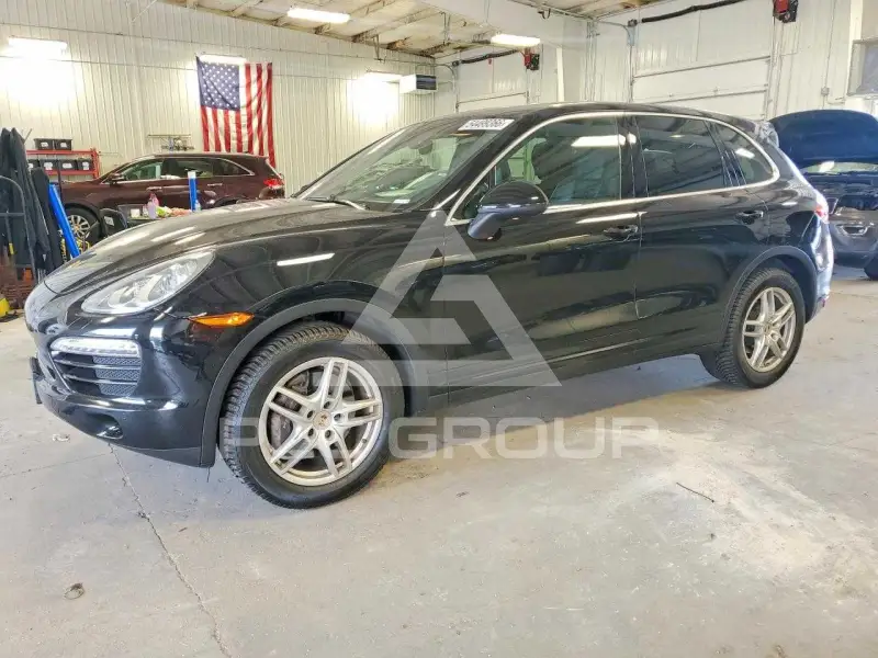 2013 Porsche Cayenne photo