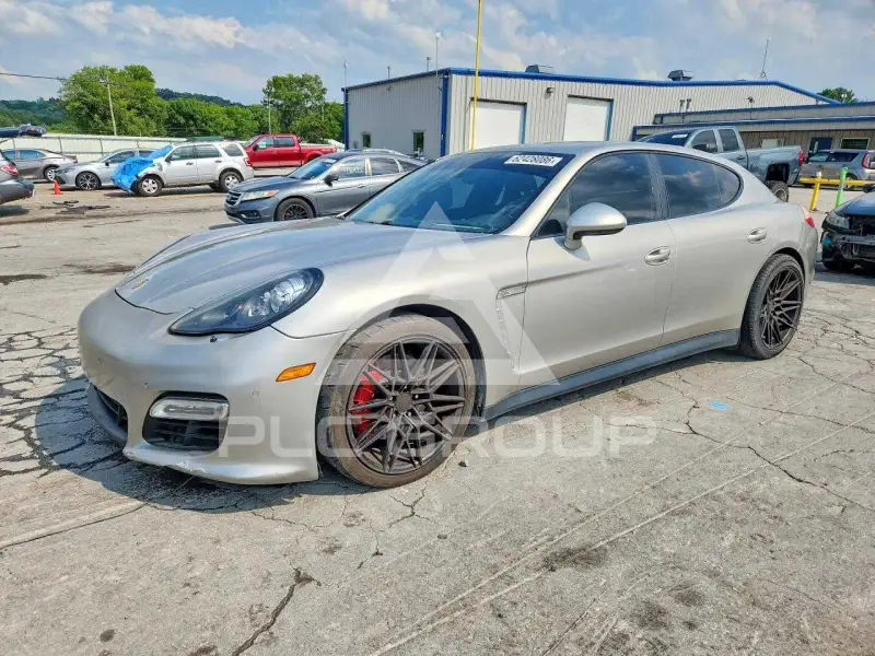 2013 Porsche Panamera фото
