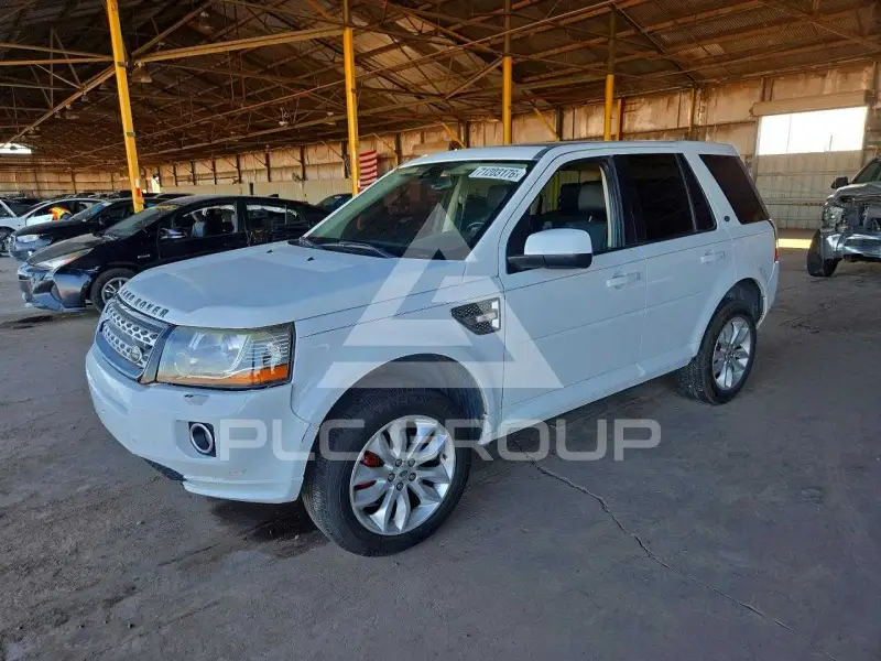 2013 Land Rover LR2 photo
