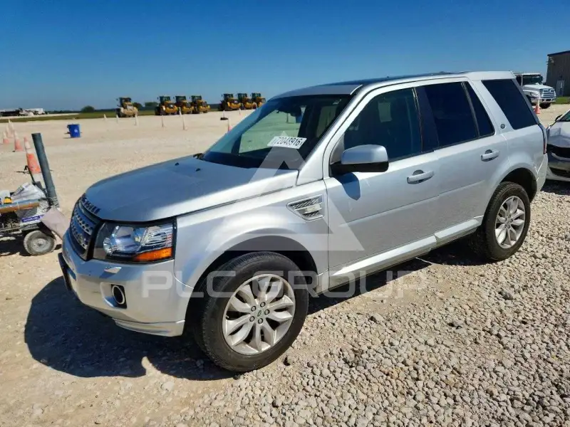 2013 Land Rover LR2 photo
