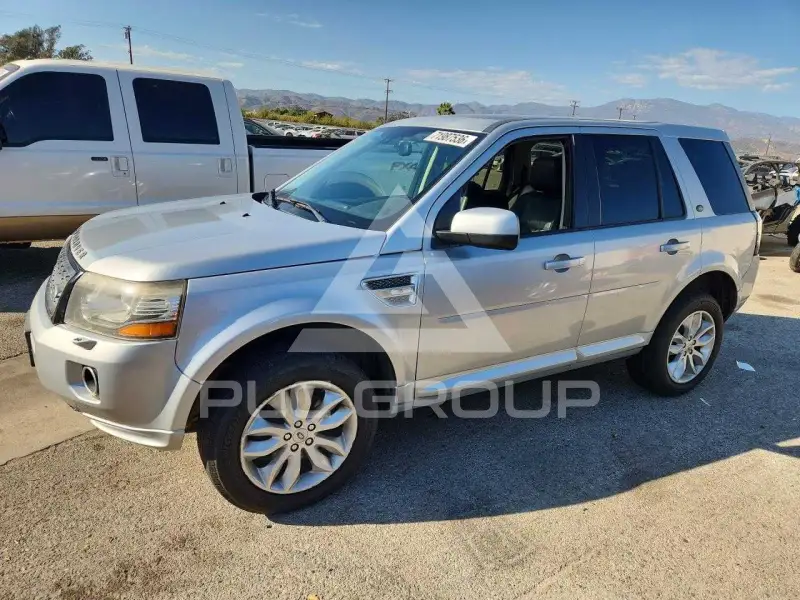 2013 Land Rover LR2 photo