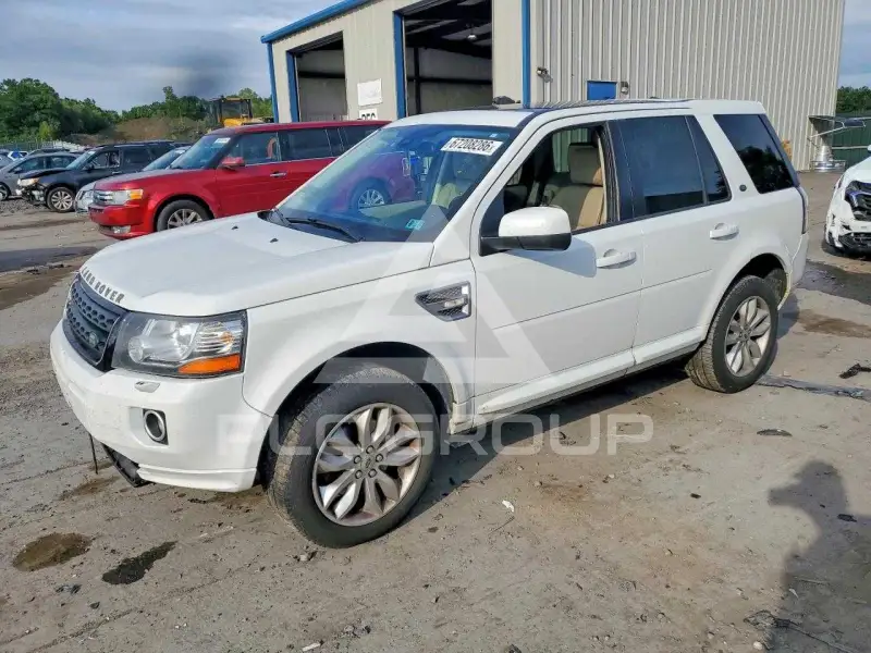 2013 Land Rover LR2 photo