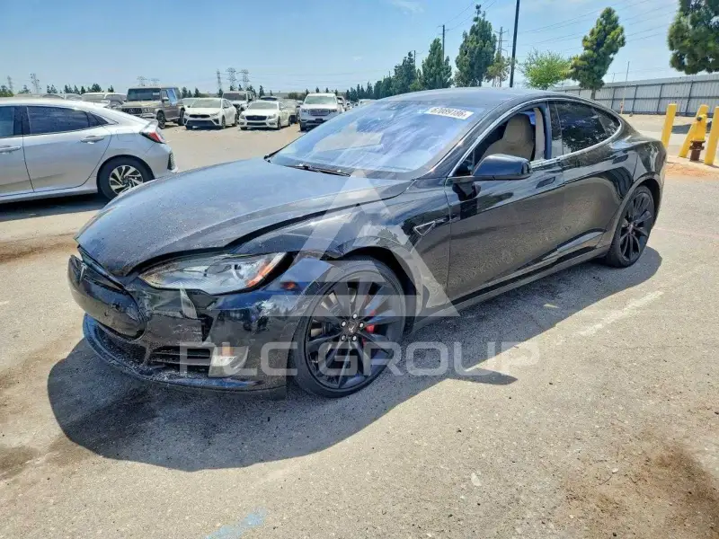 2013 Tesla Model S фото