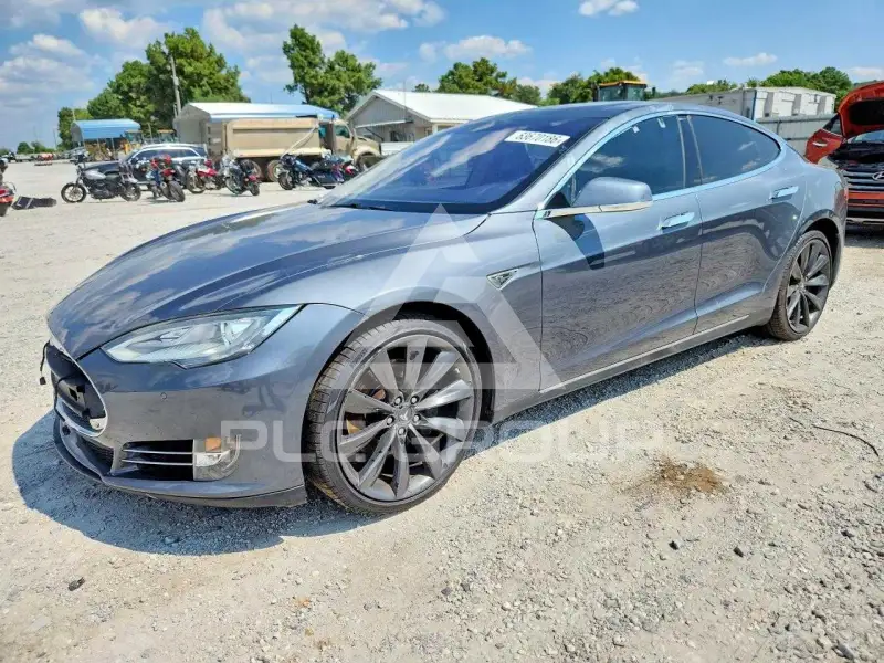 2013 Tesla Model S фото