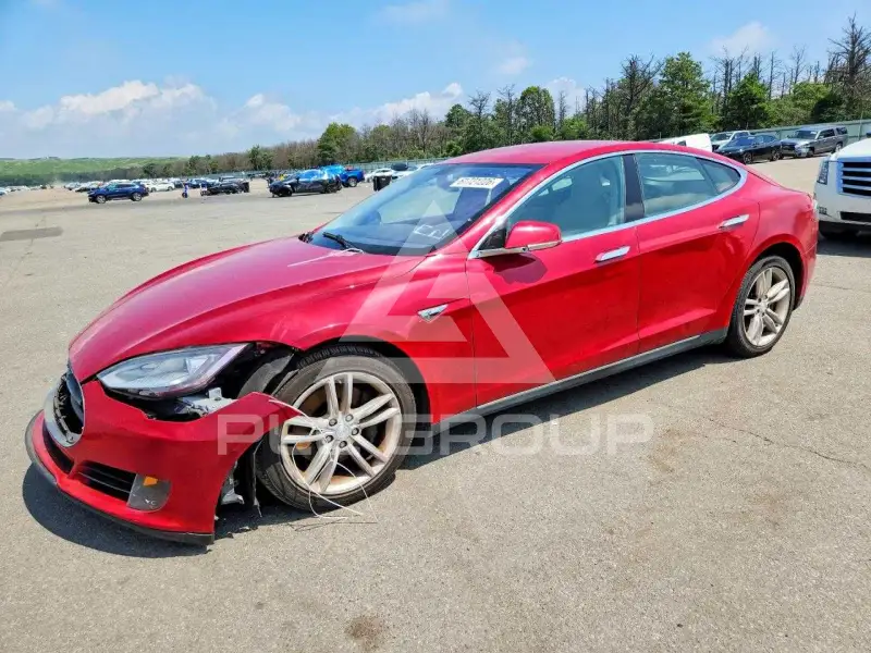 2013 Tesla Model S фото