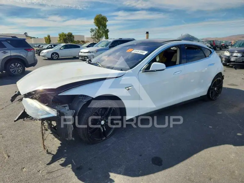 2013 Tesla Model S фото