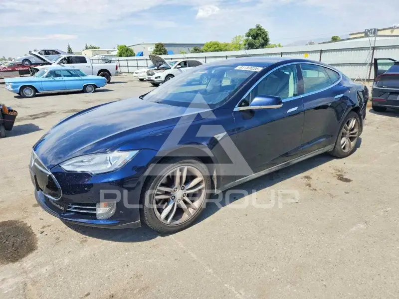 2013 Tesla Model S фото