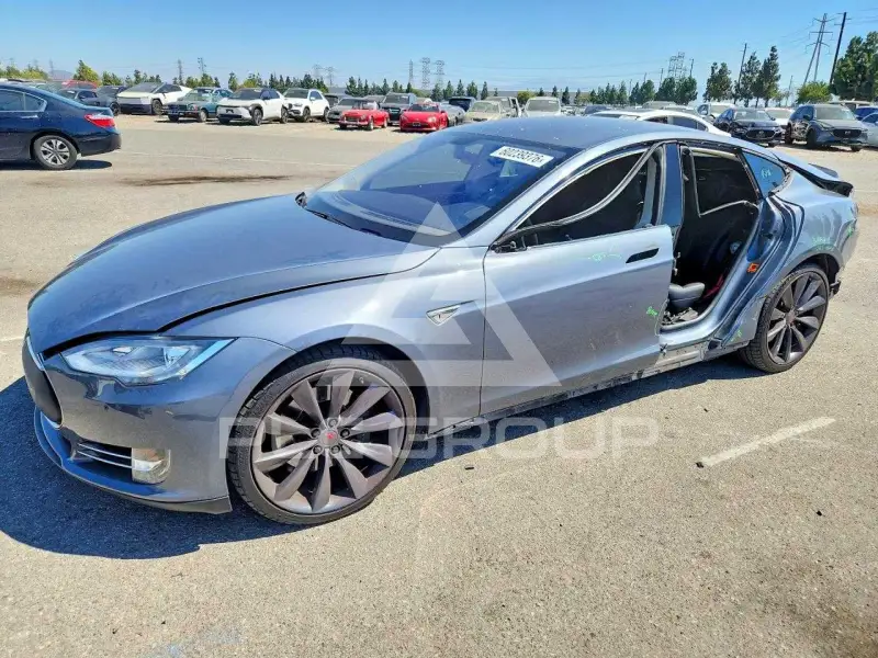 2013 Tesla Model S фото