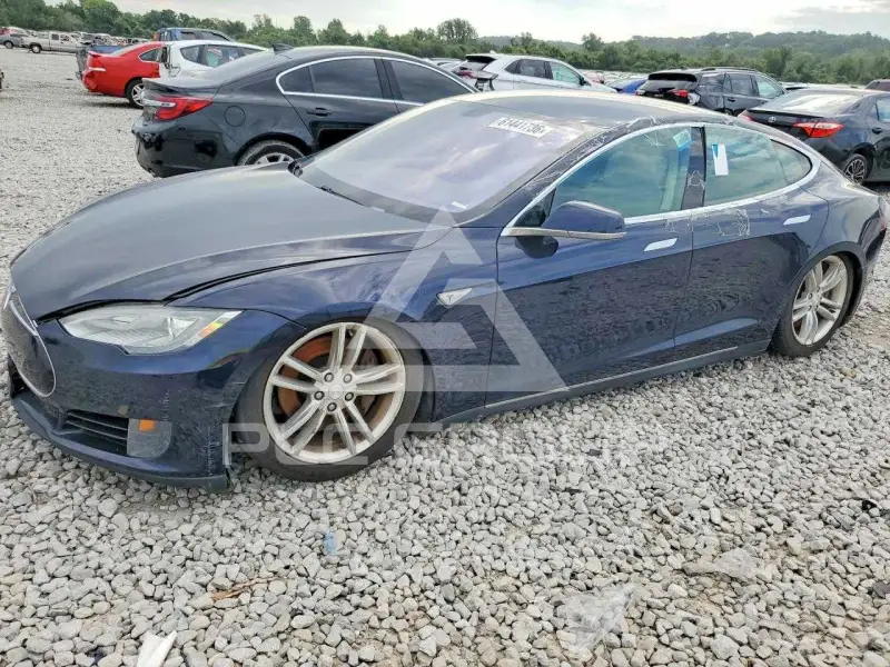 2013 Tesla Model S фото