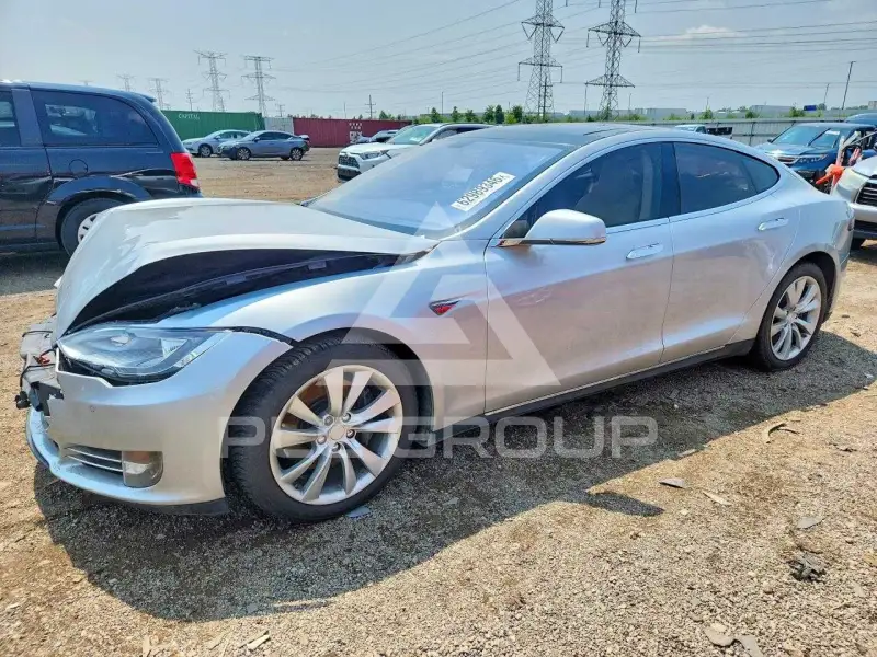 2013 Tesla Model S фото