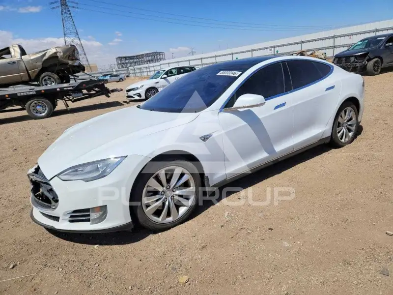 2013 Tesla Model S фото