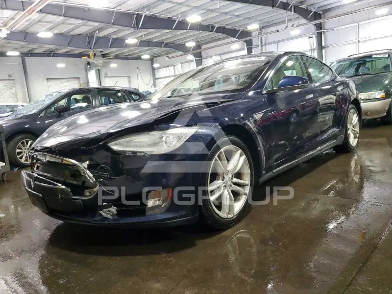 2013 Tesla Model S фото