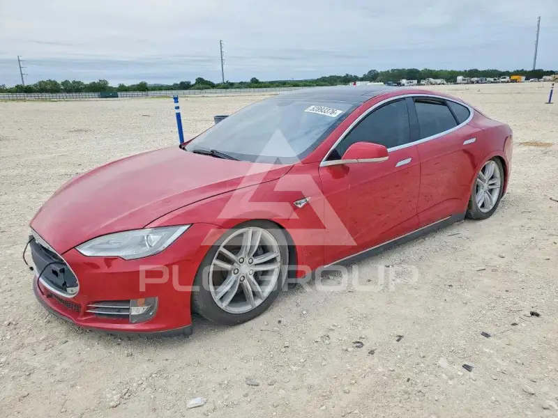 2013 Tesla Model S фото