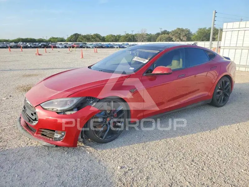 2013 Tesla Model S фото