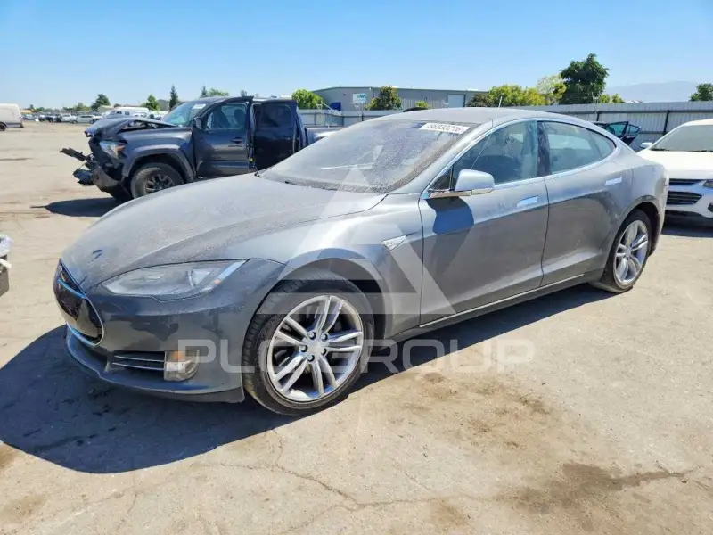 2013 Tesla Model S photo