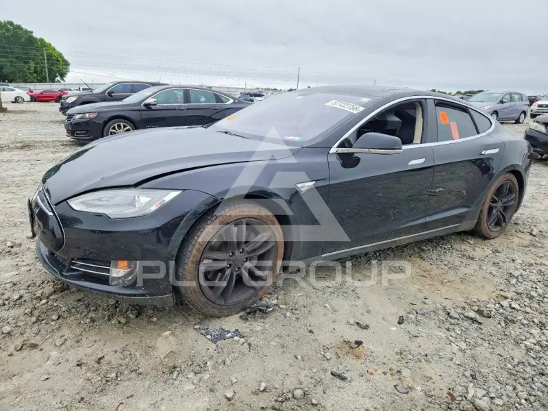 2013 Tesla Model S фото