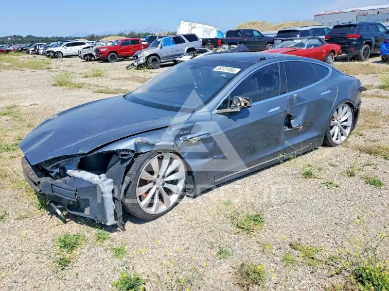 2013 Tesla Model S photo