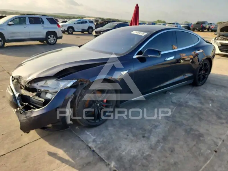 2013 Tesla Model S фото