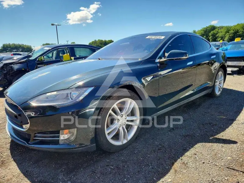 2013 Tesla Model S photo