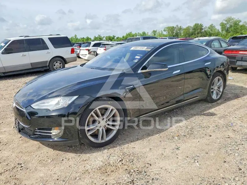 2013 Tesla Model S фото