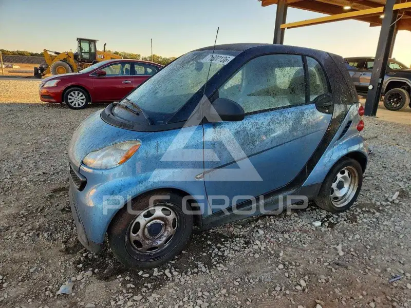 2013 Smart FORTWO photo