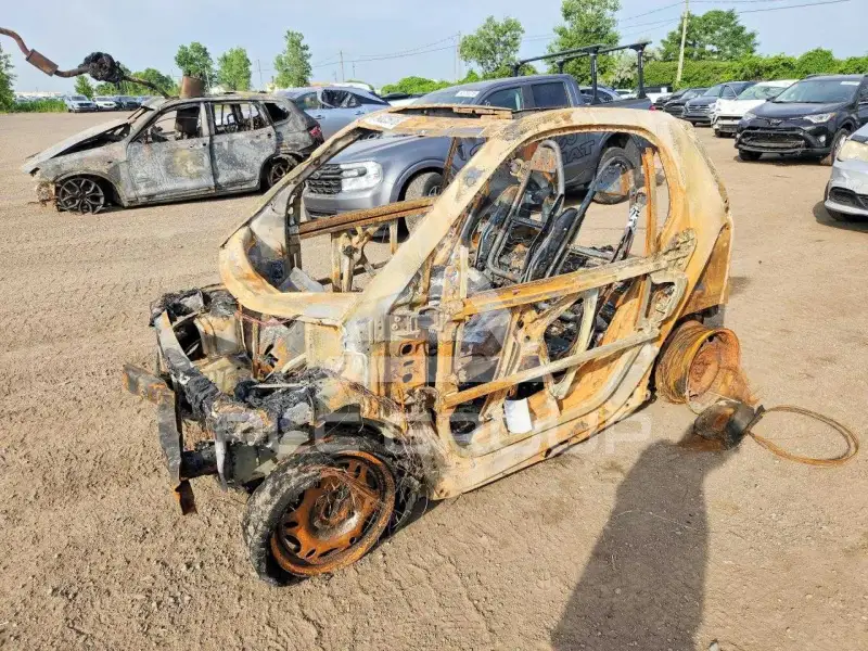 2013 Smart FORTWO photo