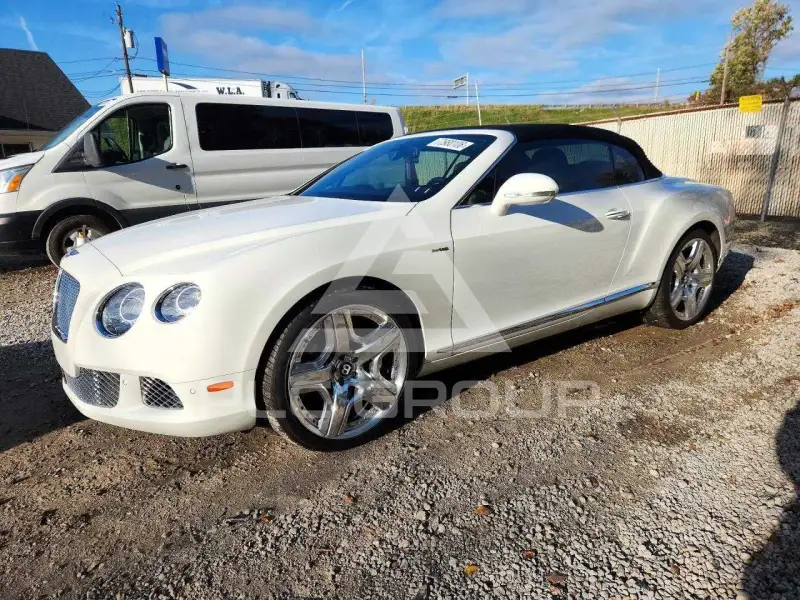 2013 Bentley Continental фото