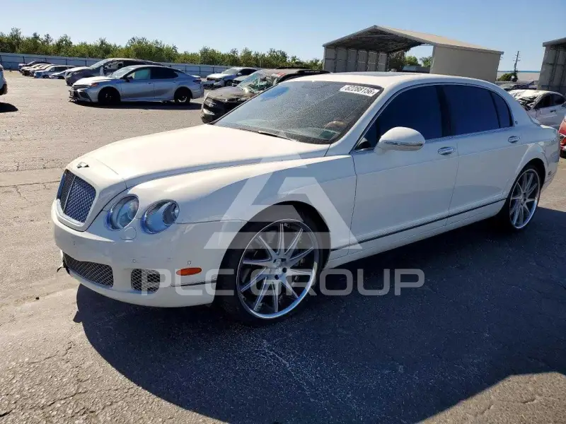 2013 Bentley Continental фото