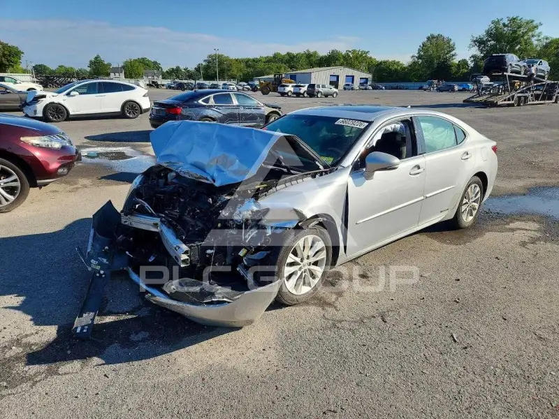 2013 Lexus ES300 фото