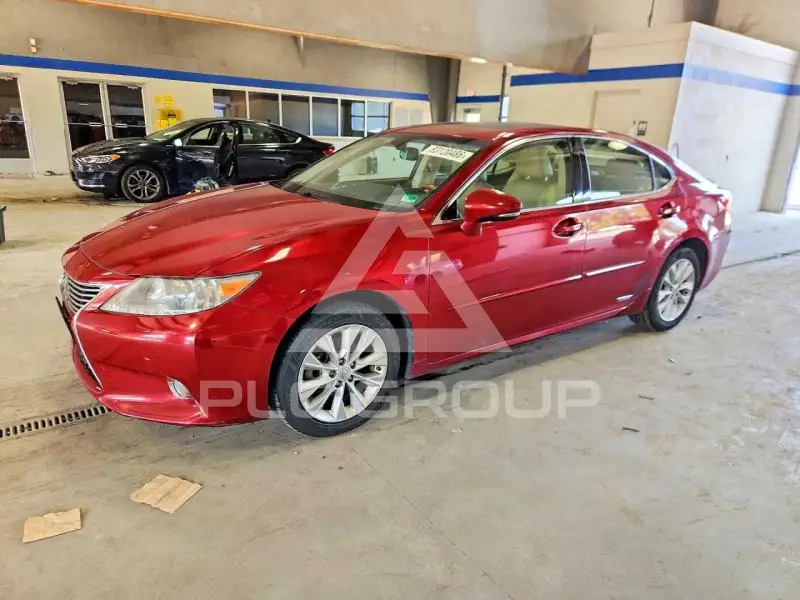 2013 Lexus ES300 photo