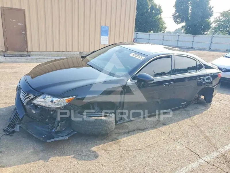 2013 Lexus ES300 photo