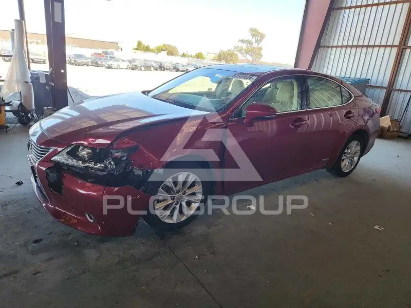 2013 Lexus ES300 photo