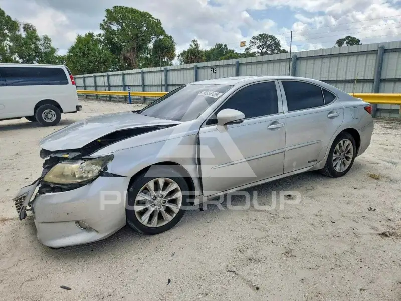 2013 Lexus ES300 фото