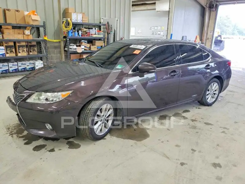 2013 Lexus ES300 фото